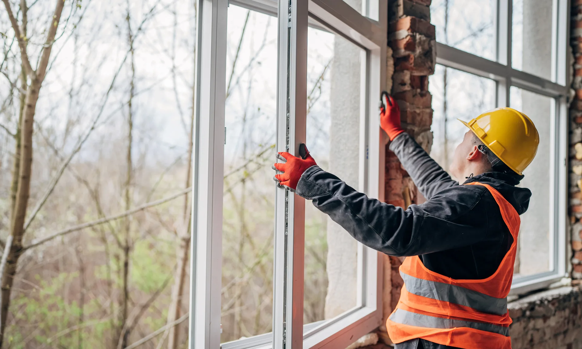 Broken Window Repair in Mount Prospect – Fast &amp; Affordable Service