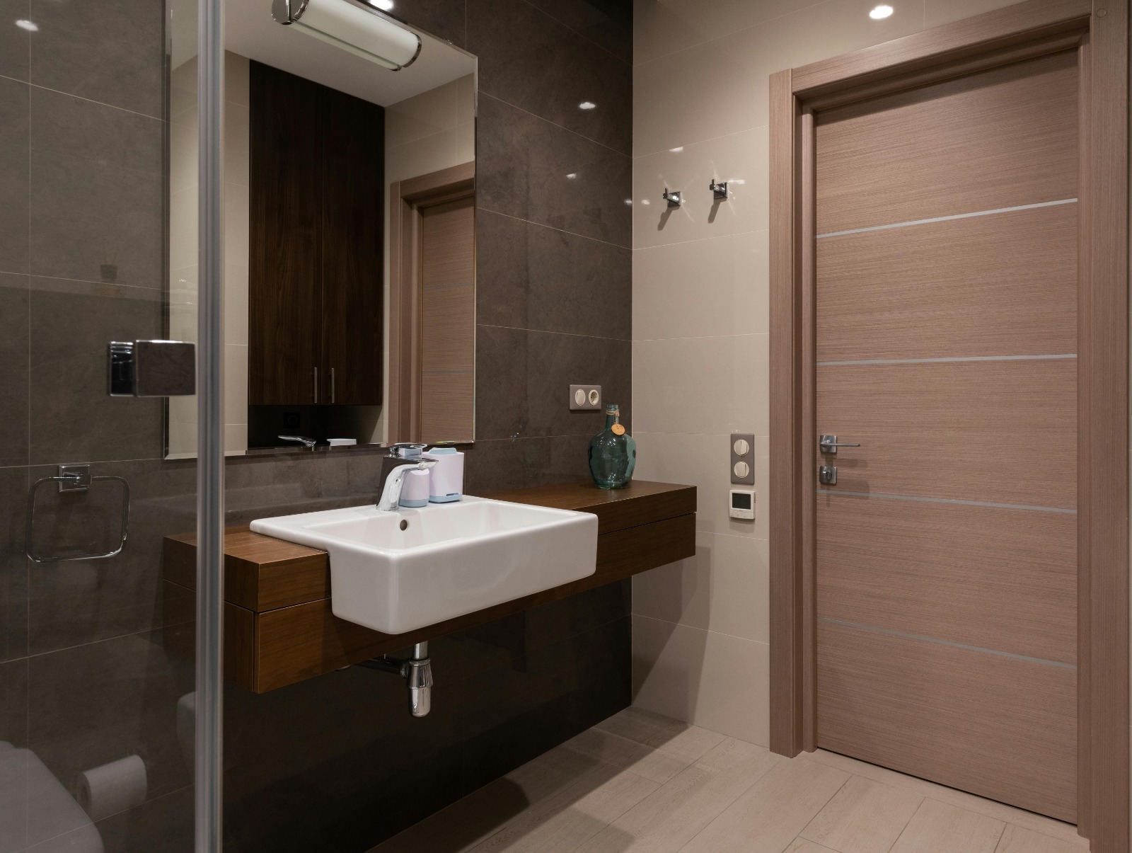 Modern Bathroom Remodeling Tailored to Your Vision