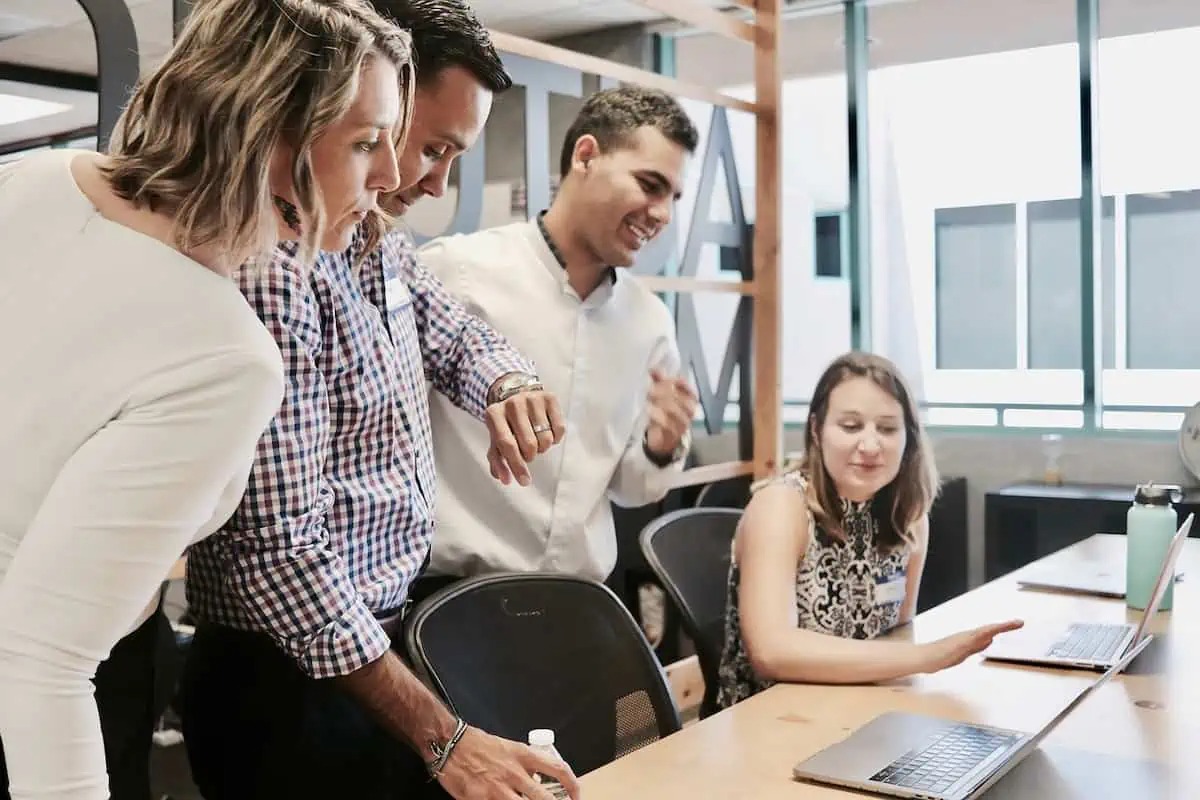 Fractional CMO Jobs UK: Connecting Leaders With Ambitious Brands