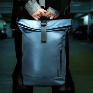 car200mblu-im-zwei-cargo-rucksack-01-blau